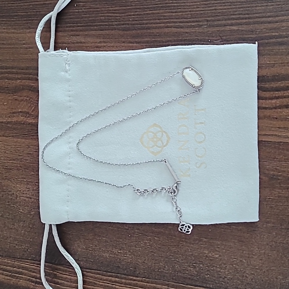 Elegant Silver Necklace